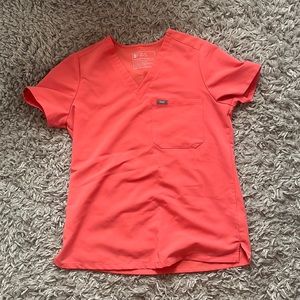 Limited Edition Figs Women’s Hot Coral Catarina Scrub Top, Size Small